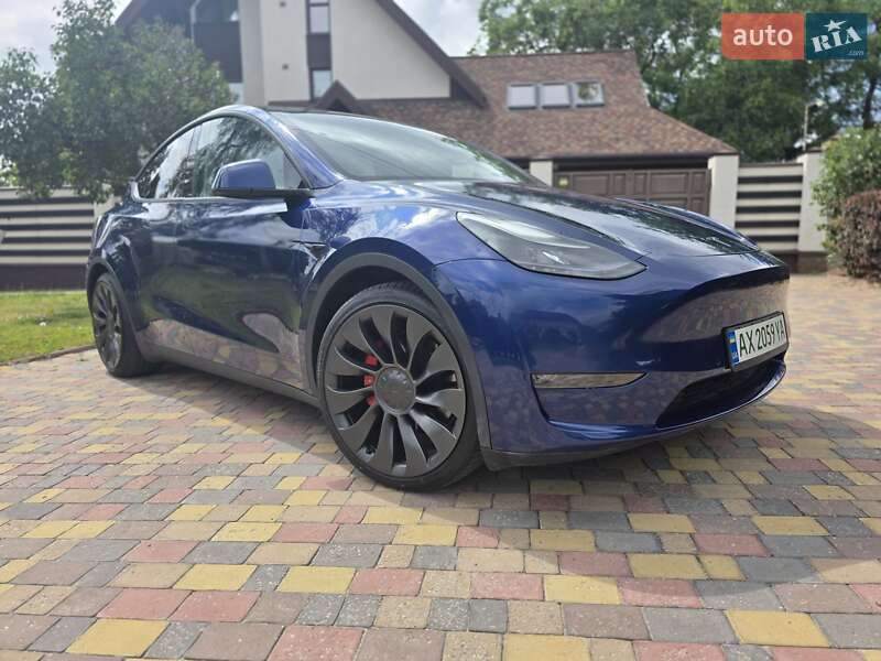 Внедорожник / Кроссовер Tesla Model Y 2022 в 