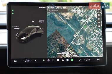 Внедорожник / Кроссовер Tesla Model Y 2021 в 