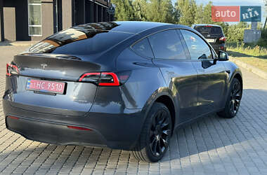 Позашляховик / Кросовер Tesla Model Y 2022 в 