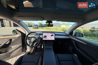 Позашляховик / Кросовер Tesla Model Y 2022 в 