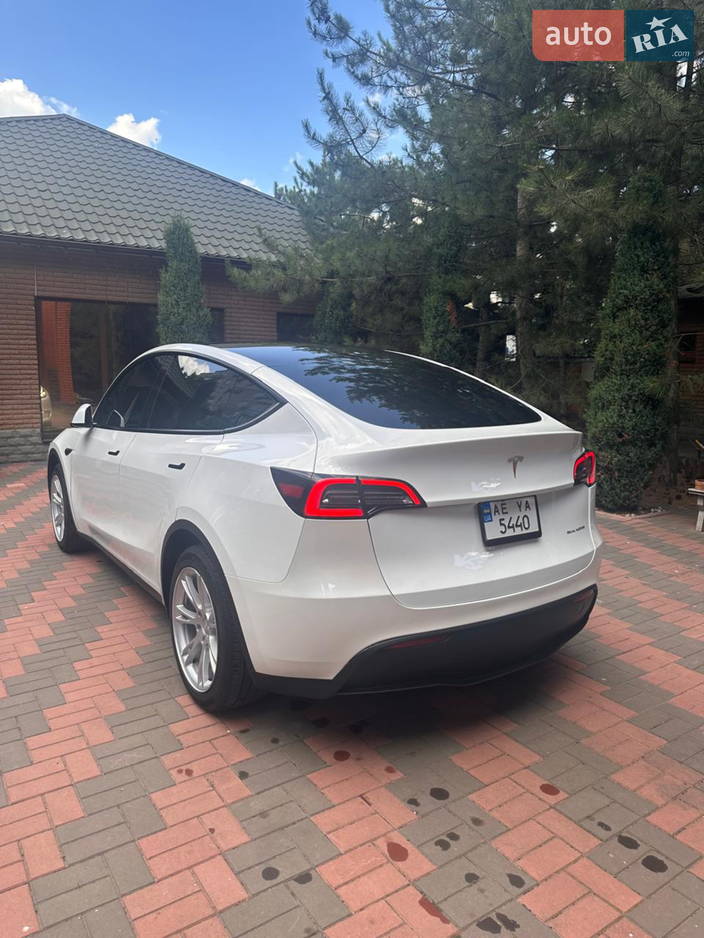 2023 Tesla Model Y - мініатюра 4