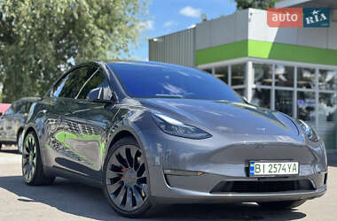 Внедорожник / Кроссовер Tesla Model Y 2022 в 