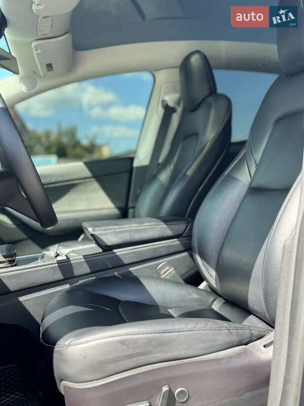 Внедорожник / Кроссовер Tesla Model Y 2022 в Лубнах