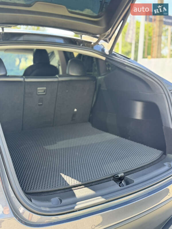Внедорожник / Кроссовер Tesla Model Y 2022 в Лубнах