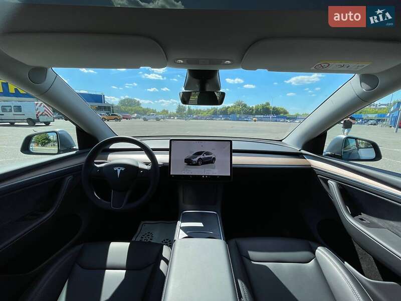 Внедорожник / Кроссовер Tesla Model Y 2023 в Киеве