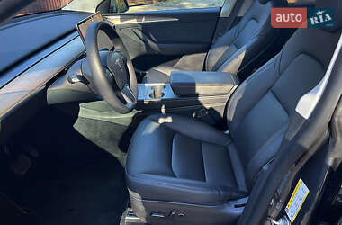 Внедорожник / Кроссовер Tesla Model Y 2021 в 
