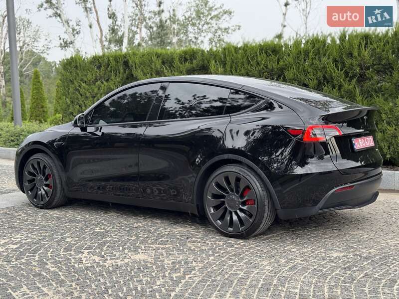 Внедорожник / Кроссовер Tesla Model Y 2024 в Днепре