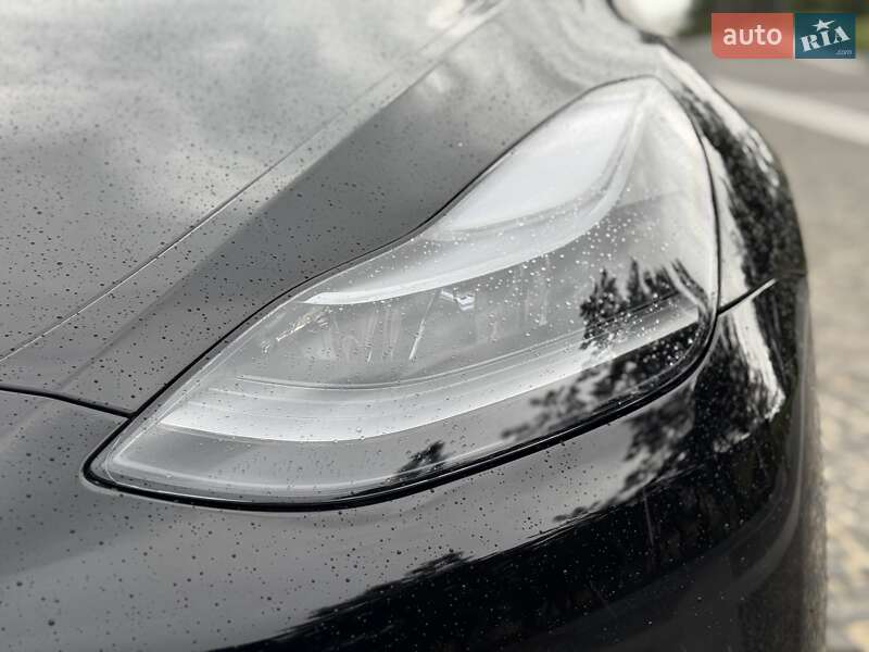 Внедорожник / Кроссовер Tesla Model Y 2024 в Днепре