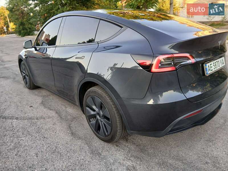 Внедорожник / Кроссовер Tesla Model Y 2024 в Никополе