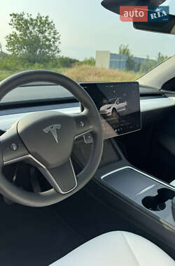 Позашляховик / Кросовер Tesla Model Y 2023 в 