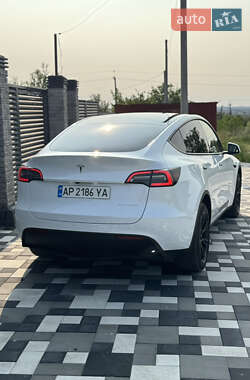 Позашляховик / Кросовер Tesla Model Y 2023 в 
