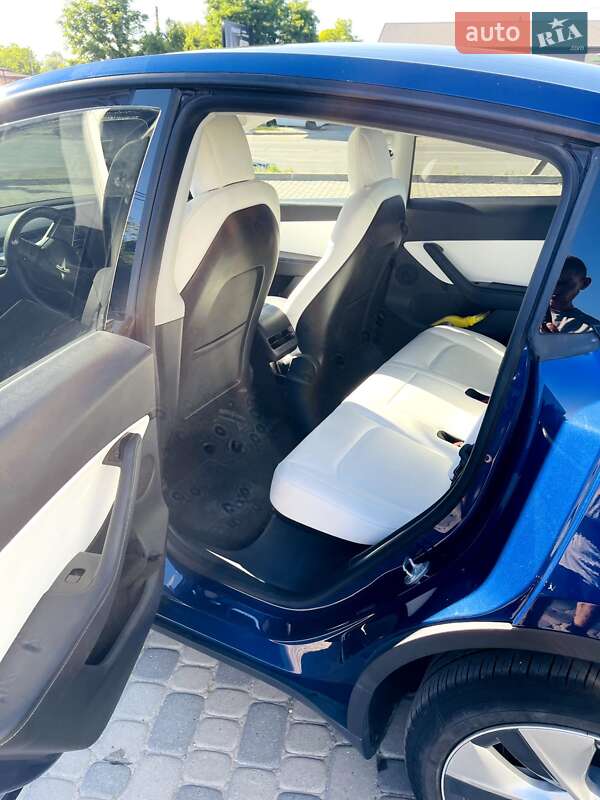 Внедорожник / Кроссовер Tesla Model Y 2020 в Ивано-Франковске