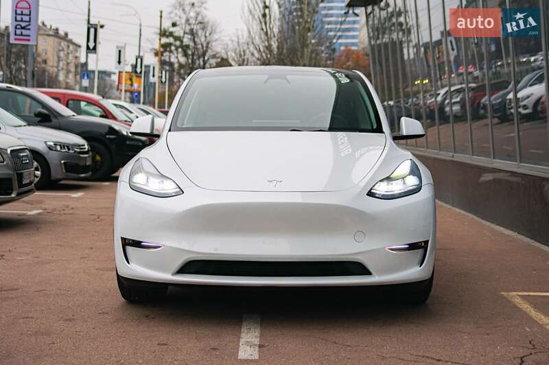 Внедорожник / Кроссовер Tesla Model Y 2022 в Киеве