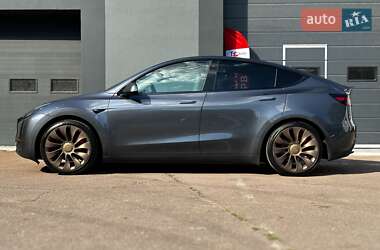 Позашляховик / Кросовер Tesla Model Y 2023 в 