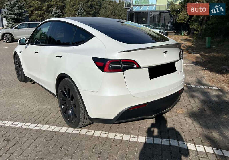 Позашляховик / Кросовер Tesla Model Y 2023 в Львові