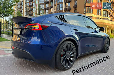 Позашляховик / Кросовер Tesla Model Y 2021 в Києві