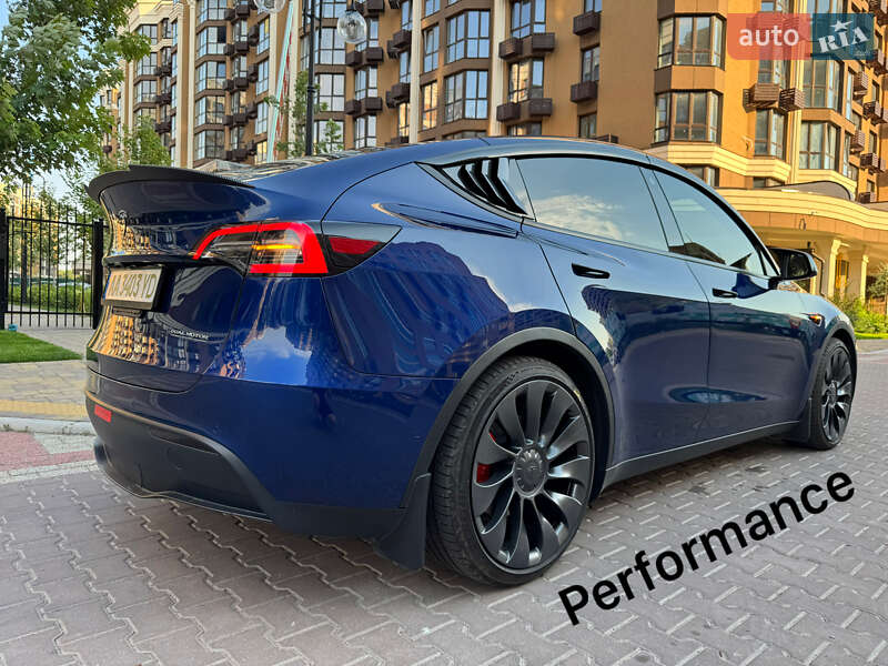 Внедорожник / Кроссовер Tesla Model Y 2020 в 