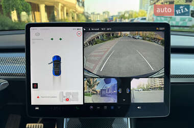 Внедорожник / Кроссовер Tesla Model Y 2020 в 