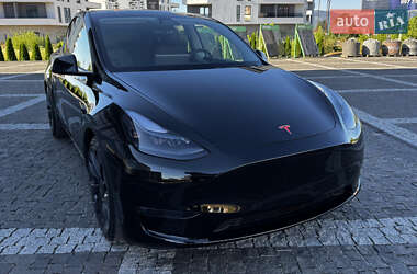 Внедорожник / Кроссовер Tesla Model Y 2021 в 