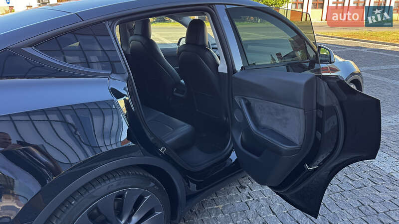 Внедорожник / Кроссовер Tesla Model Y 2021 в Хусте