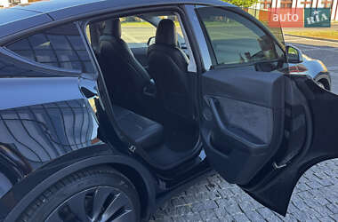 Внедорожник / Кроссовер Tesla Model Y 2021 в 