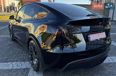 Внедорожник / Кроссовер Tesla Model Y 2021 в 