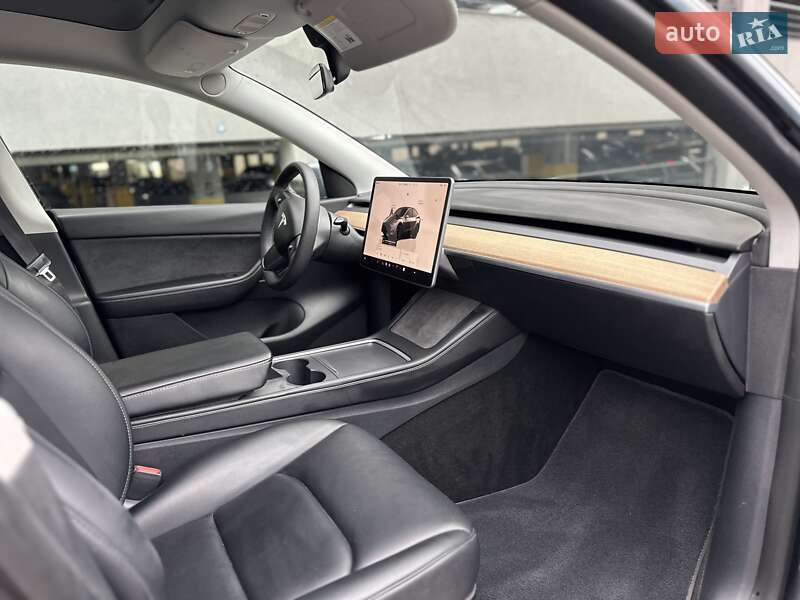 Внедорожник / Кроссовер Tesla Model Y 2022 в Львове