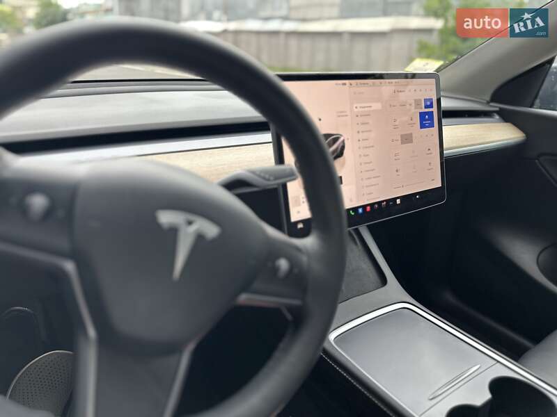 Внедорожник / Кроссовер Tesla Model Y 2022 в Львове