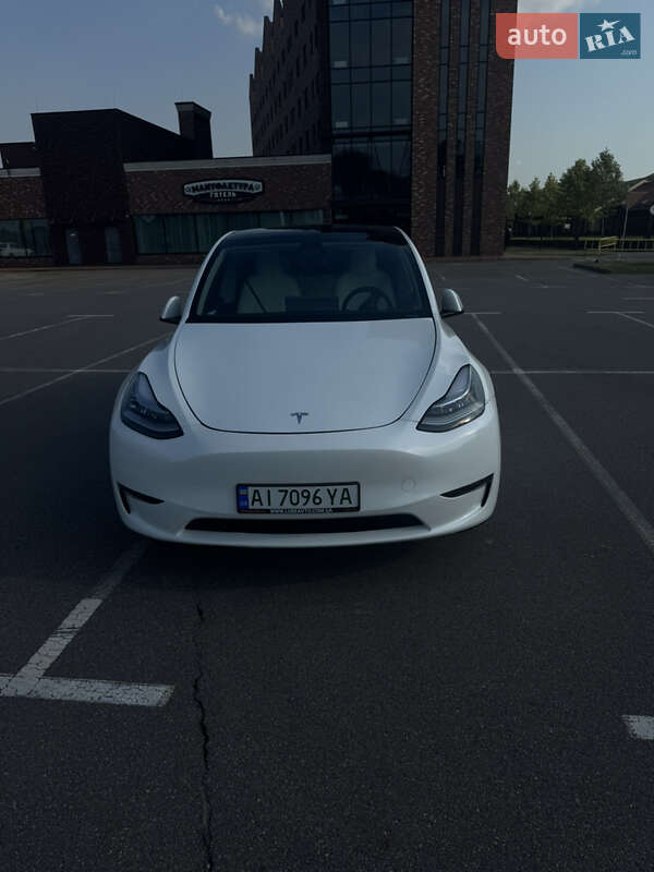 Внедорожник / Кроссовер Tesla Model Y 2023 в 