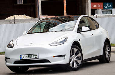 Позашляховик / Кросовер Tesla Model Y 2021 в Львові