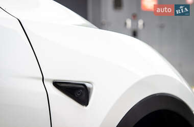 Позашляховик / Кросовер Tesla Model Y 2021 в 