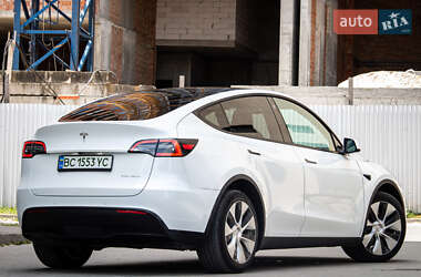 Позашляховик / Кросовер Tesla Model Y 2021 в 