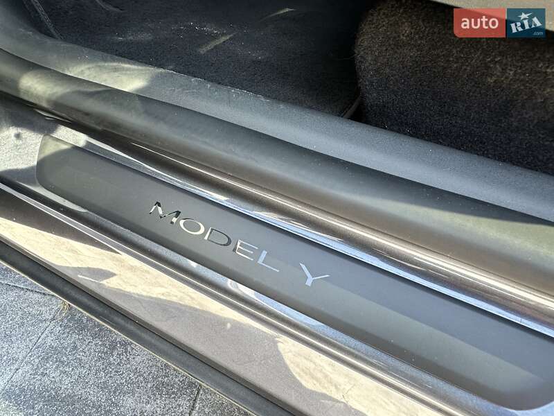 Внедорожник / Кроссовер Tesla Model Y 2022 в Коломые