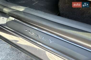 Внедорожник / Кроссовер Tesla Model Y 2022 в 