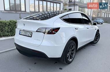 Внедорожник / Кроссовер Tesla Model Y 2024 в 