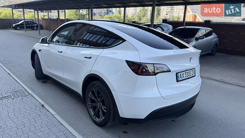 Внедорожник / Кроссовер Tesla Model Y 2024 в Харькове