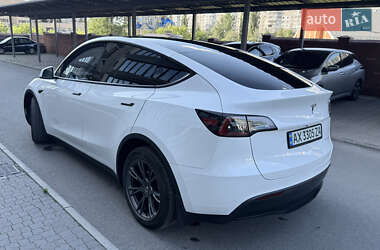 Внедорожник / Кроссовер Tesla Model Y 2024 в 