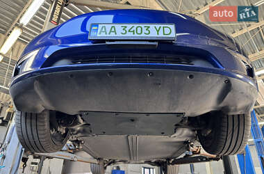 Внедорожник / Кроссовер Tesla Model Y 2020 в 