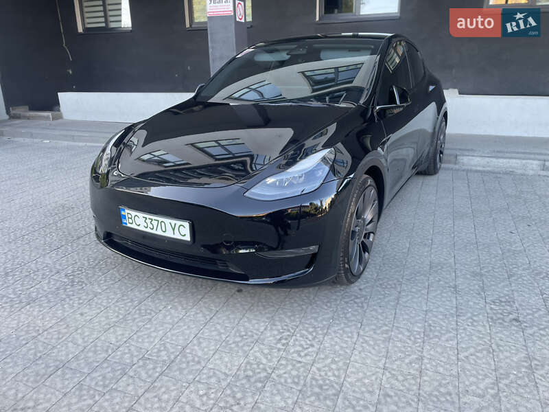 Позашляховик / Кросовер Tesla Model Y 2021 в Львові