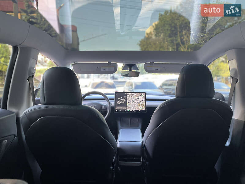 Позашляховик / Кросовер Tesla Model Y 2021 в Львові