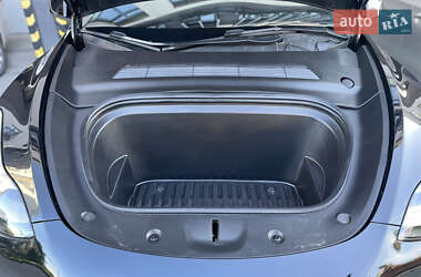 Внедорожник / Кроссовер Tesla Model Y 2021 в 