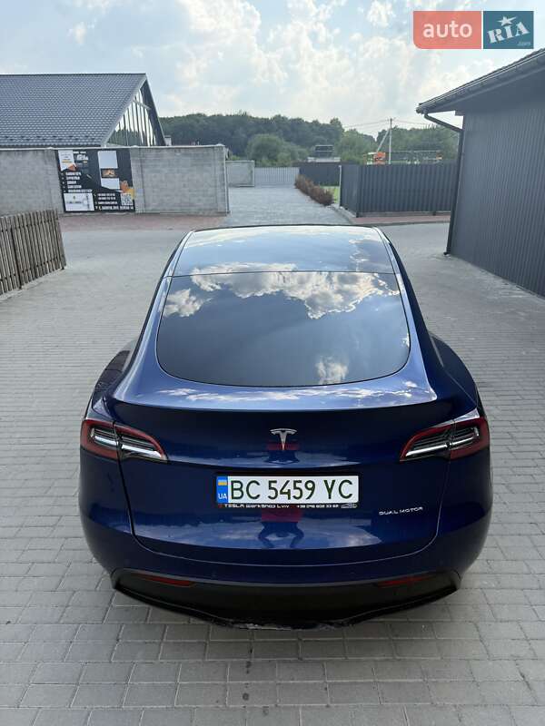 Позашляховик / Кросовер Tesla Model Y 2021 в Львові