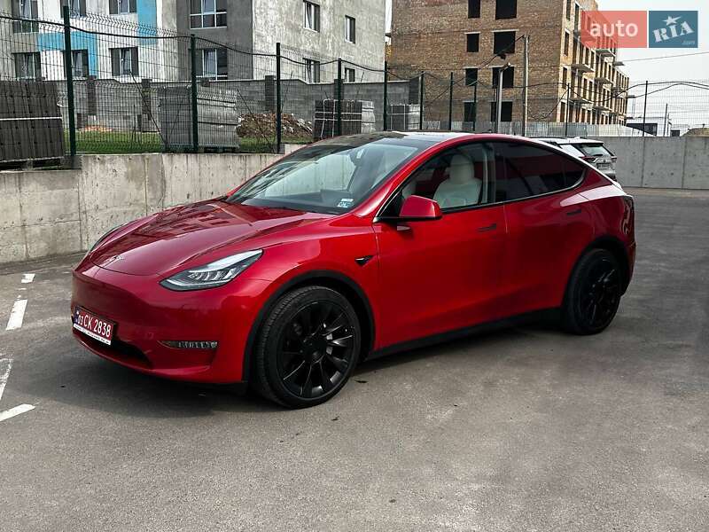 Позашляховик / Кросовер Tesla Model Y 2021 в Львові