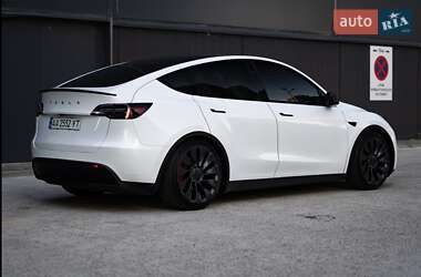Внедорожник / Кроссовер Tesla Model Y 2024 в 