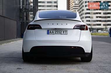 Внедорожник / Кроссовер Tesla Model Y 2024 в 