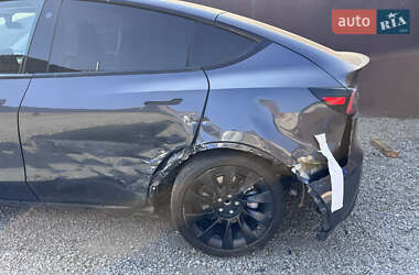 Внедорожник / Кроссовер Tesla Model Y 2020 в 
