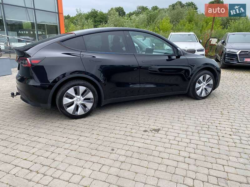 Позашляховик / Кросовер Tesla Model Y 2023 в Львові