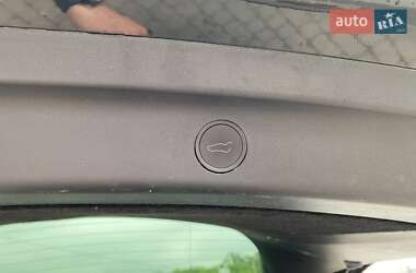 Позашляховик / Кросовер Tesla Model Y 2023 в 