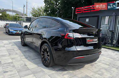 Позашляховик / Кросовер Tesla Model Y 2021 в 