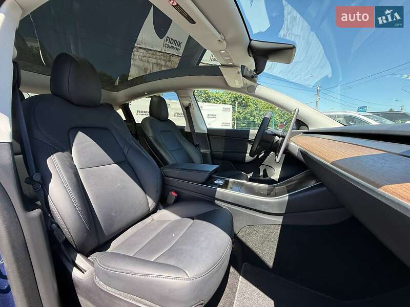 Позашляховик / Кросовер Tesla Model Y 2021 в Луцьку